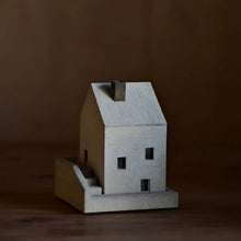LODGE INCENSE POT