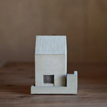 LODGE INCENSE POT
