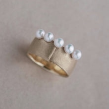 Snug Ring with 5 pearls - Wide - C-191 / Ryui