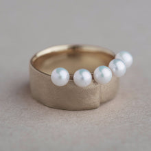 Snug Ring with 5 pearls - Wide - C-191 / Ryui