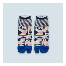 Design Crew Tabi-Socks "Rhythmic Butterfly" / EU 36~40