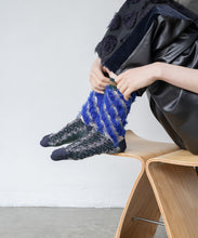 LESSER TALE reversible fur socks / EU 36~40