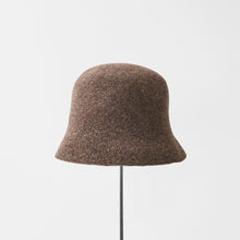 Bell Hat - Undyed Wool / mature ha.
