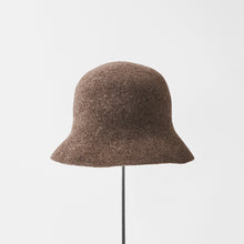 Widen Bell Hat - Undyed wool / mature ha.