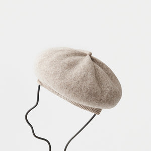 Beret top gather rib undyed wool