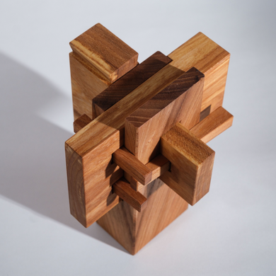 Pars pro totem / Elm Tsugi Table Joint