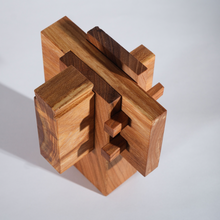 Pars pro totem / Elm Tsugi Table Joint