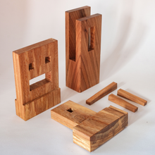 Pars pro totem / Elm Tsugi Table Joint