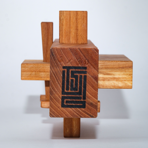 Pars pro totem / Elm Tsugi Table Joint