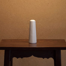 Porcelain Flower Vase / SHINOGI