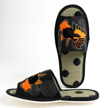 Slippers / Butterfly Telescope (Black)