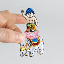 Patch / Tanjobutsu (Birth Buddha)
