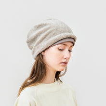 reversible beanie - fur