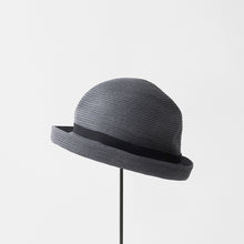 BOXED HAT / 7cm brim grosgrain ribbon / charcoal base / M