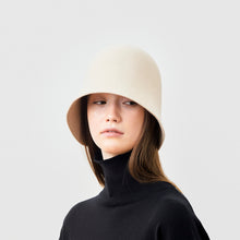 Free Hat Curved Edge / mature ha.