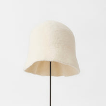 Bell Hat Stainless Steel Stick - Cashmere