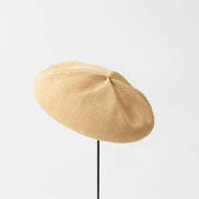 Beret top gather big silk