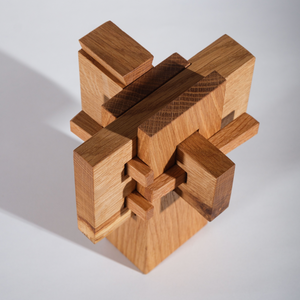 Pars pro totem / Oak Tsugi Table Joint