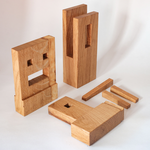 Pars pro totem / Oak Tsugi Table Joint