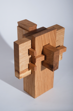 Pars pro totem / Oak Tsugi Table Joint