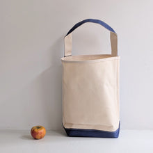 BAGUETTE TOTE - NATURAL / NAVY