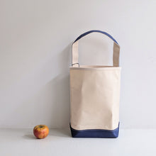 BAGUETTE TOTE - NATURAL / NAVY