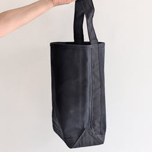 BAGUETTE TOTE - BLACK / BLACK