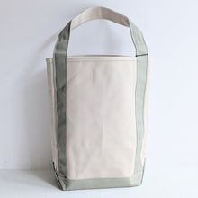 BAGUETTE TOTE - BEIGE / OLIVE