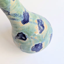 Flower vase - Blue Flower Tsurukubi / Aya Tokushima