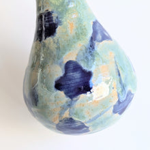 Flower vase - Blue Flower Tsurukubi / Aya Tokushima