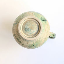 Flower Vase Moss / Aya Tokushima