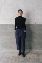 Trousers / Tweedy Flower