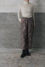 Trousers / Tweedy Flower