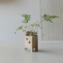 TRUSS PLANTER (Plant pot)