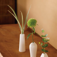 Porcelain Flower Vase / SHINOGI