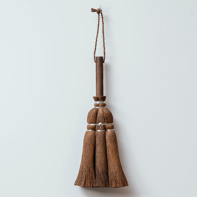 Handy Broom with Japanese Cypress Handle