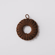 Hand-knit Pot Stand