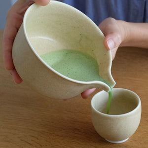 Porcelain Lipped Bowl