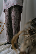 Trousers / Tweedy Flower