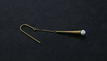 C-68 Raindrop pearl earrings