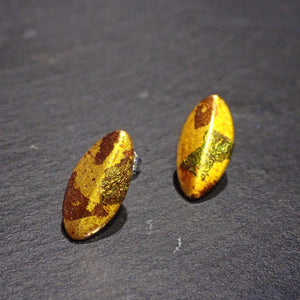 Pierced earrings "Leaf" with gold leaf