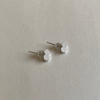 2 dots Silver Earring (sold as a set)