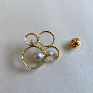 MA Pearl Brooch with 5 rings / gold, silver