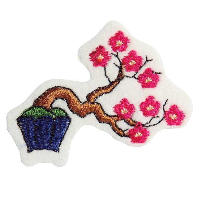 Embroidery patch ''Red plum blossom''