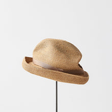 BOXED HAT / 7cm brim grosgrain ribbon / mix brown base / M