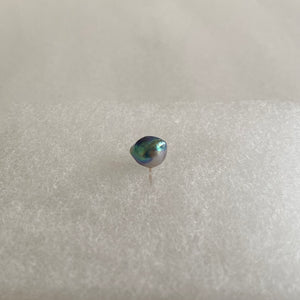 Pearl pierce earring / Blue Planet