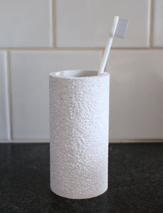 soil / Toothbrush Stand